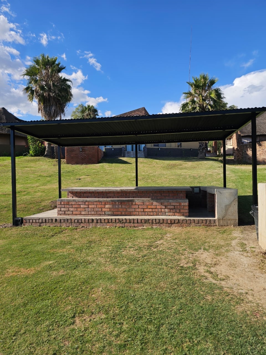 5 Bedroom Property for Sale in Bloemhof North West